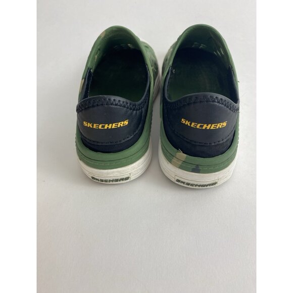Skechers Guzman Unisex Slip On Kids Shoes Size 1 US Green/White Water - Picture 9 of 9